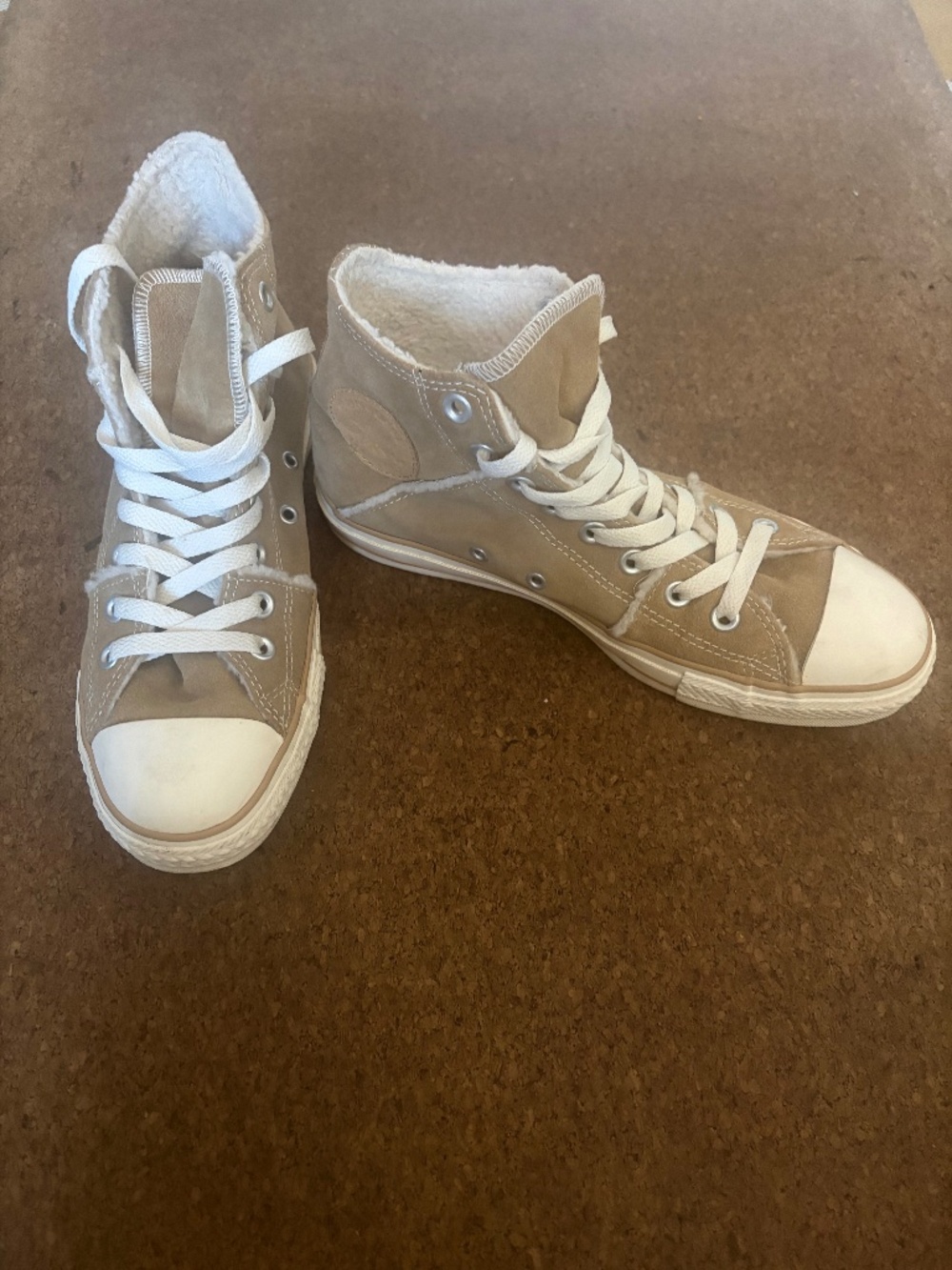 Converse Chuck Taylor All Star High Top Sherpa Lined Sneakers Beige/White Men 7
